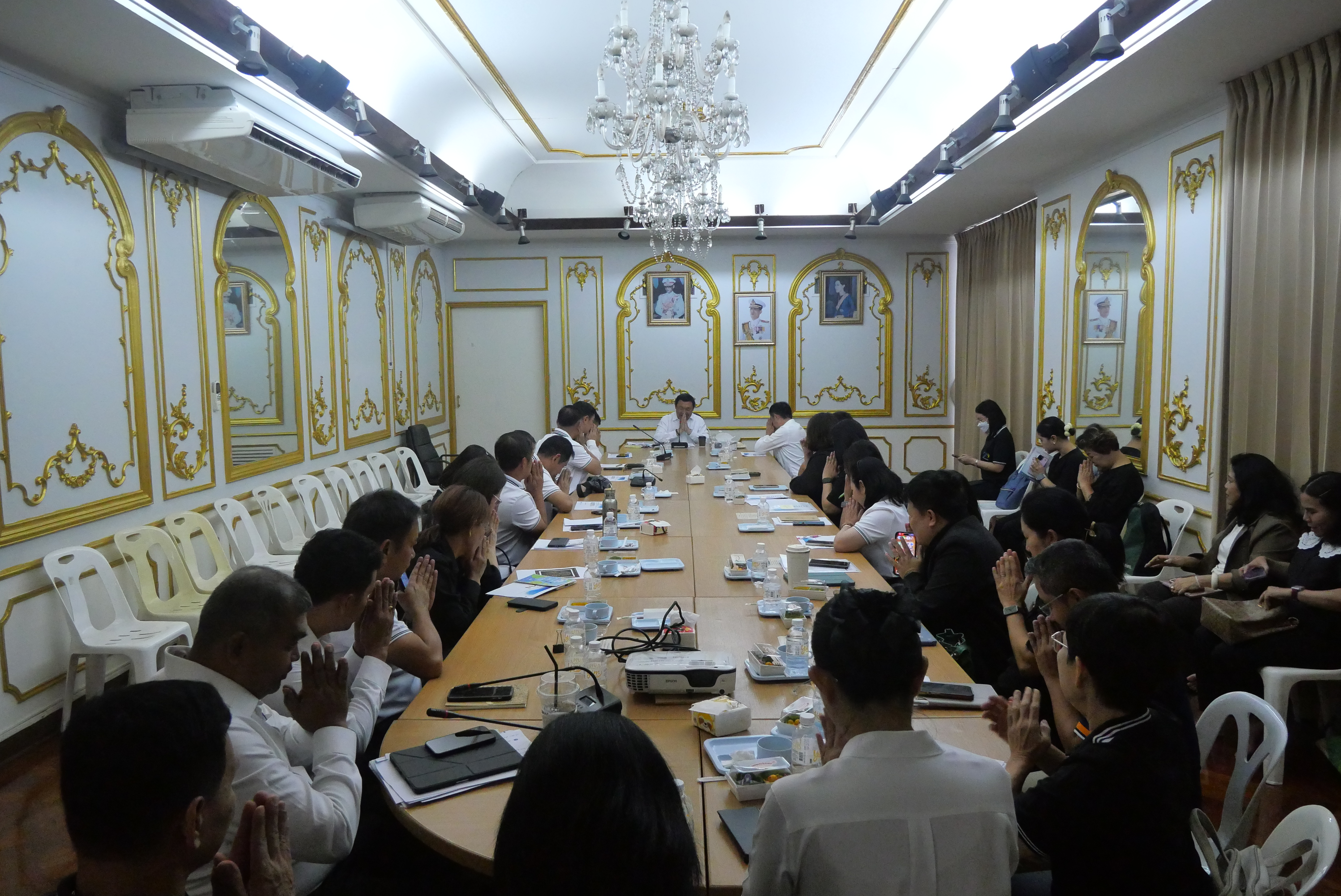 title - ส.ป.ก. ประชุม Morning Talk คณะผู้บริหาร